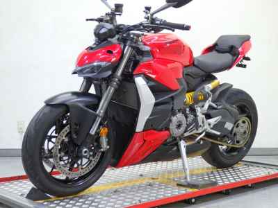 Ducati Streetfighter V2 2023