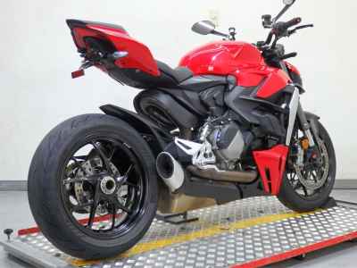 Ducati Streetfighter V2 2023