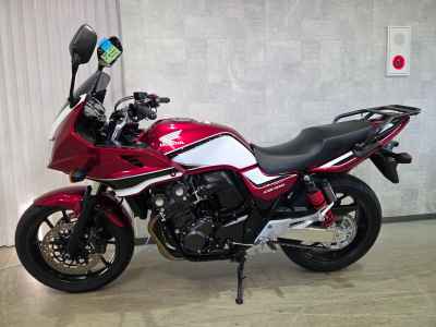 Honda CB400SFV 2022
