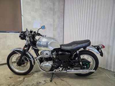 Kawasaki W400 2006