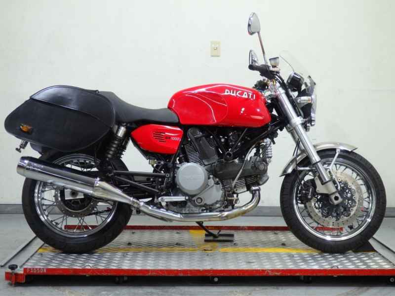 Ducati GT1000 2006