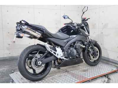 Suzuki GSR400 2009