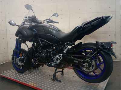 Yamaha Niken 2018