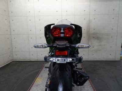 Kawasaki Ninja H2 SX SE+ 2021