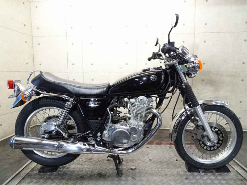 Yamaha SR400 2016