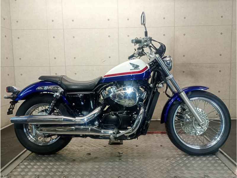 Honda VT400S 2010