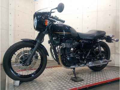 Kawasaki W800 2022