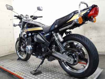 Kawasaki Zephyr 400 2008
