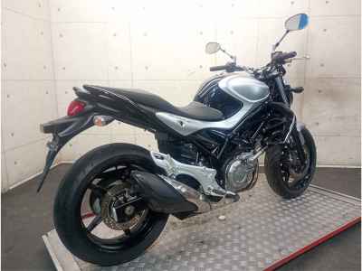 Suzuki Gladius SFV400 2012