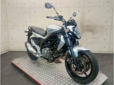 Suzuki Gladius SFV400 2012