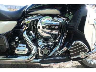 Harley-Davidson Electra Glide FLHTCU1690 2013