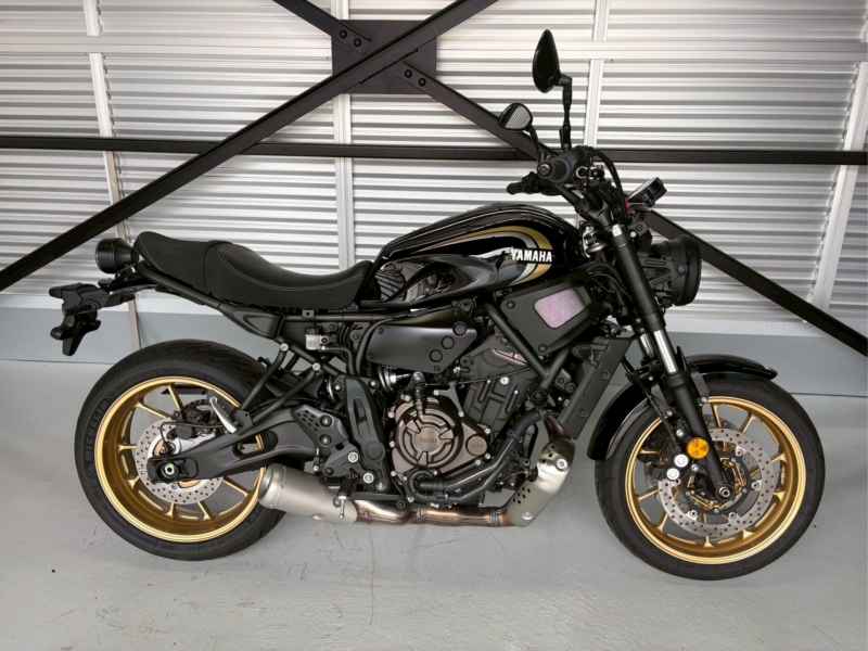 Yamaha XSR700 2022