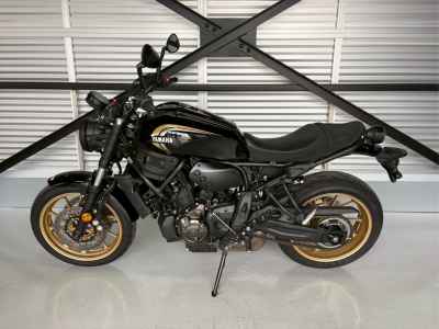 Yamaha XSR700 2022