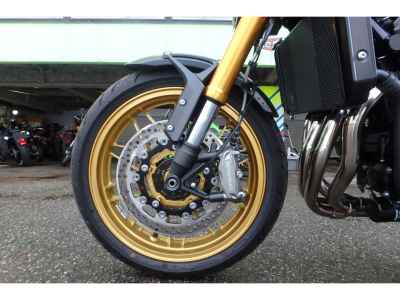 Kawasaki Z900RS SE 2025