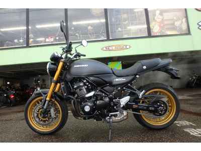 Kawasaki Z900RS SE 2025