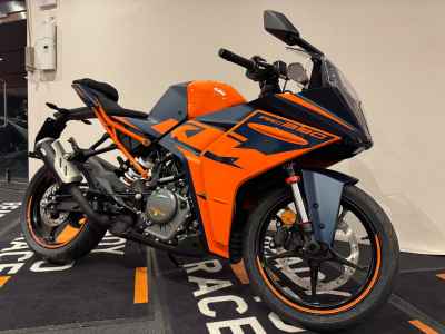 KTM RC 390 2022