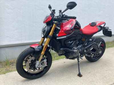 Ducati Monster 937 2025