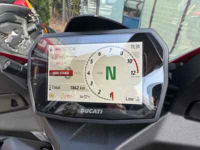 Ducati Panigale V2S 2025