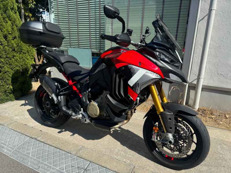 Ducati ﾑﾙﾃｨｽﾄﾗｰﾀﾞV4PP 2025