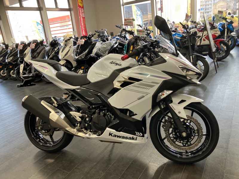 Kawasaki Ninja 400 2023