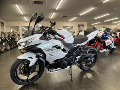 Kawasaki Ninja 400 2023