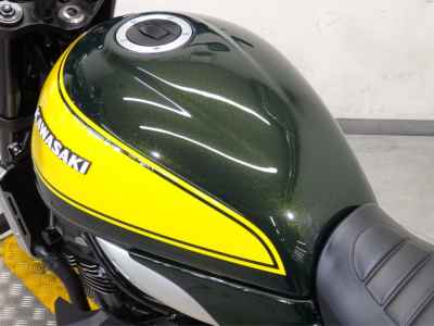 Kawasaki Z900RS 2023