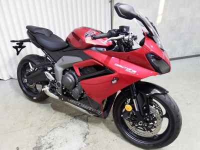 Triumph Daytona 660 2024