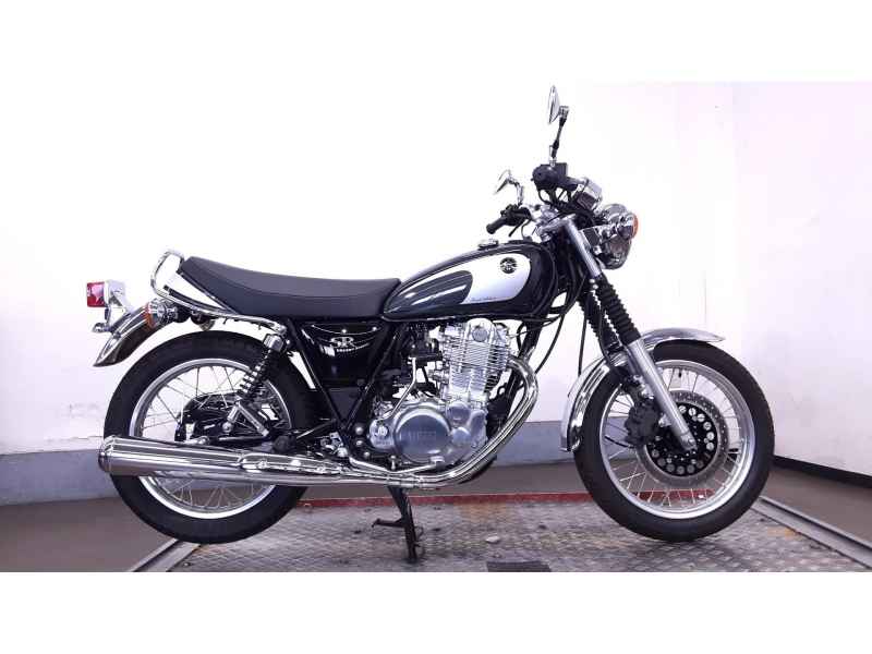 Yamaha SR400 2021