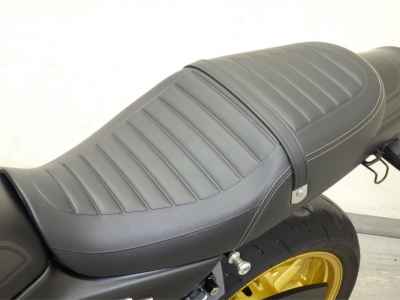 Kawasaki Z900RS SE 2025