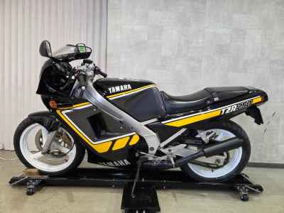 Yamaha TZR250