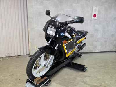 Yamaha TZR250
