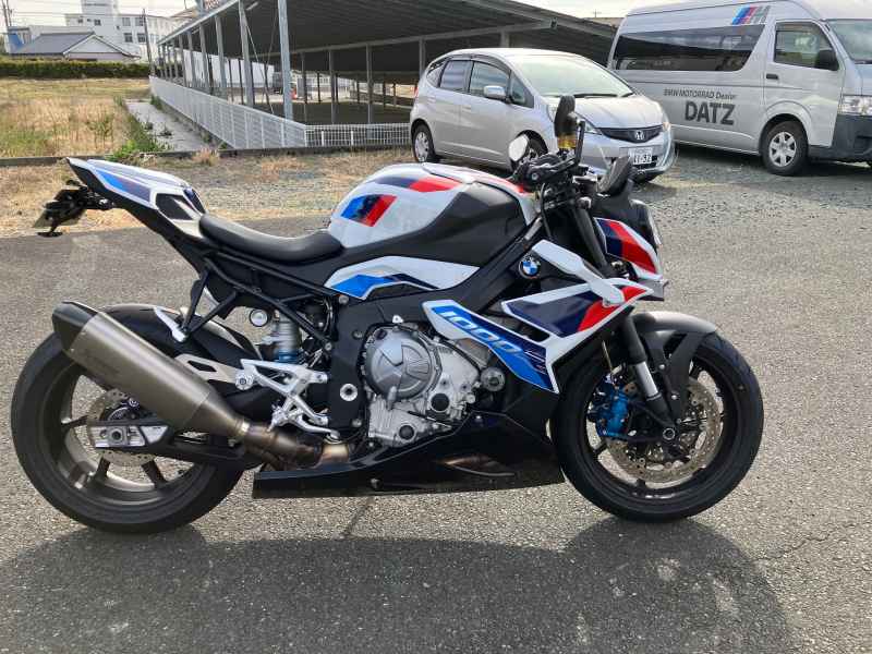 BMW M1000R 2024