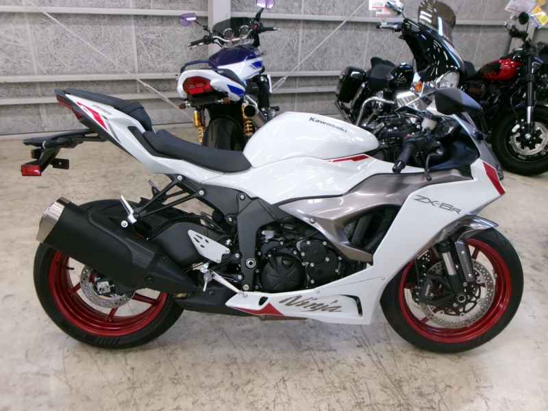 Kawasaki Ninja ZX-6R 2025