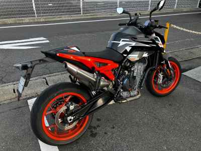KTM 890 Duke 2025