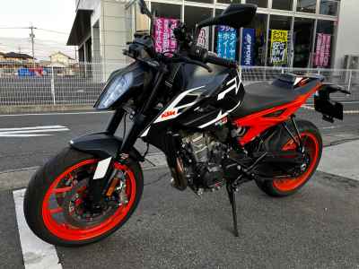 KTM 890 Duke 2025
