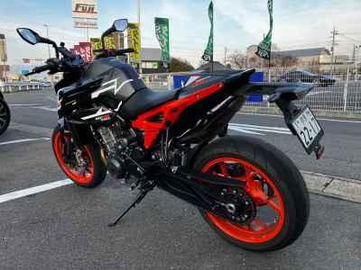 KTM 890 Duke 2025