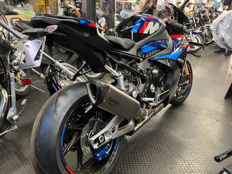 BMW M1000RR 2026