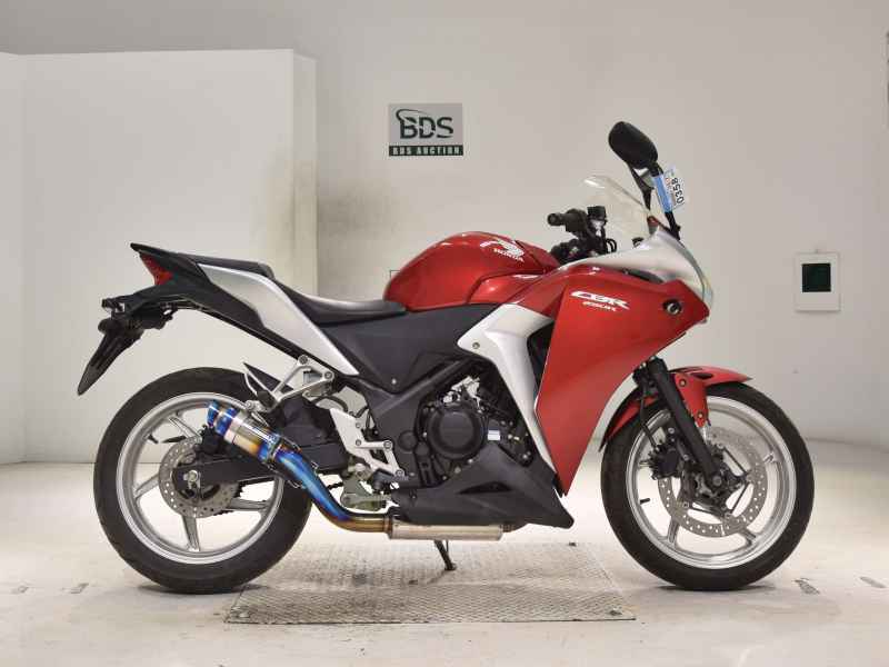 Honda CBR250R 2011
