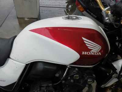 Honda CB400SF 2016