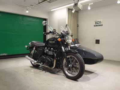 Triumph Bonneville T100 2010