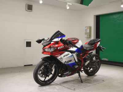 Kawasaki Ninja ZX-25R 2021