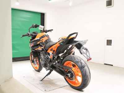 KTM 890 Duke GP 2023