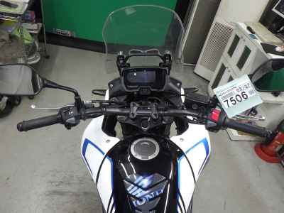 Honda CB400X 2023