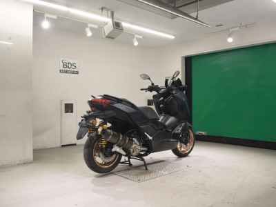 Yamaha XMAX 250 2023