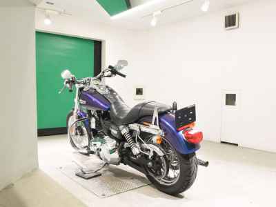 Harley-Davidson Super Glide FXDC1580 2011