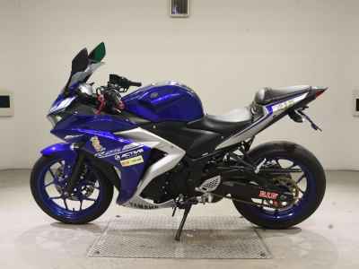 Yamaha YZF-R25 2017