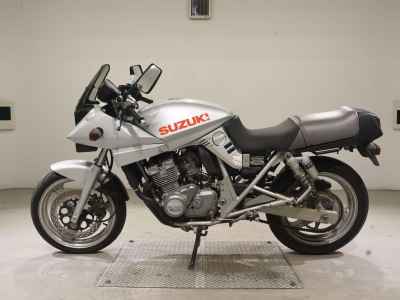 Suzuki GSX250S Katana
