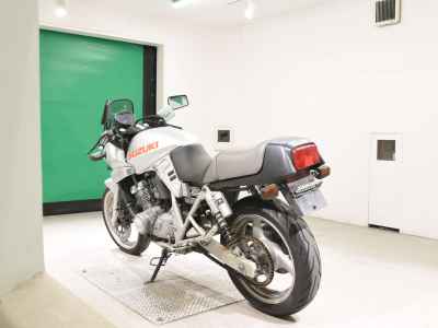 Suzuki GSX250S Katana