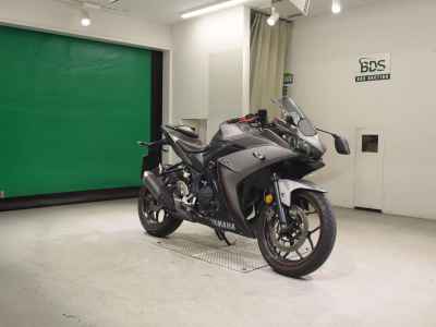 Yamaha YZF-R25 2016