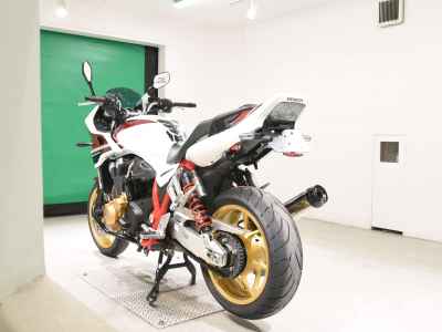 Honda CB1300 Super Boldor 2022